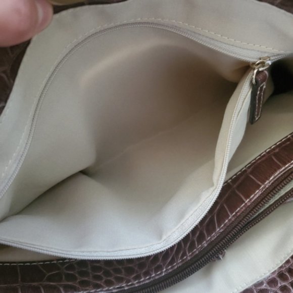 Liz Claiborne handbag/purse, very clean - Picture 11 of 13